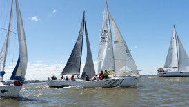 yacht club uruguayo salon